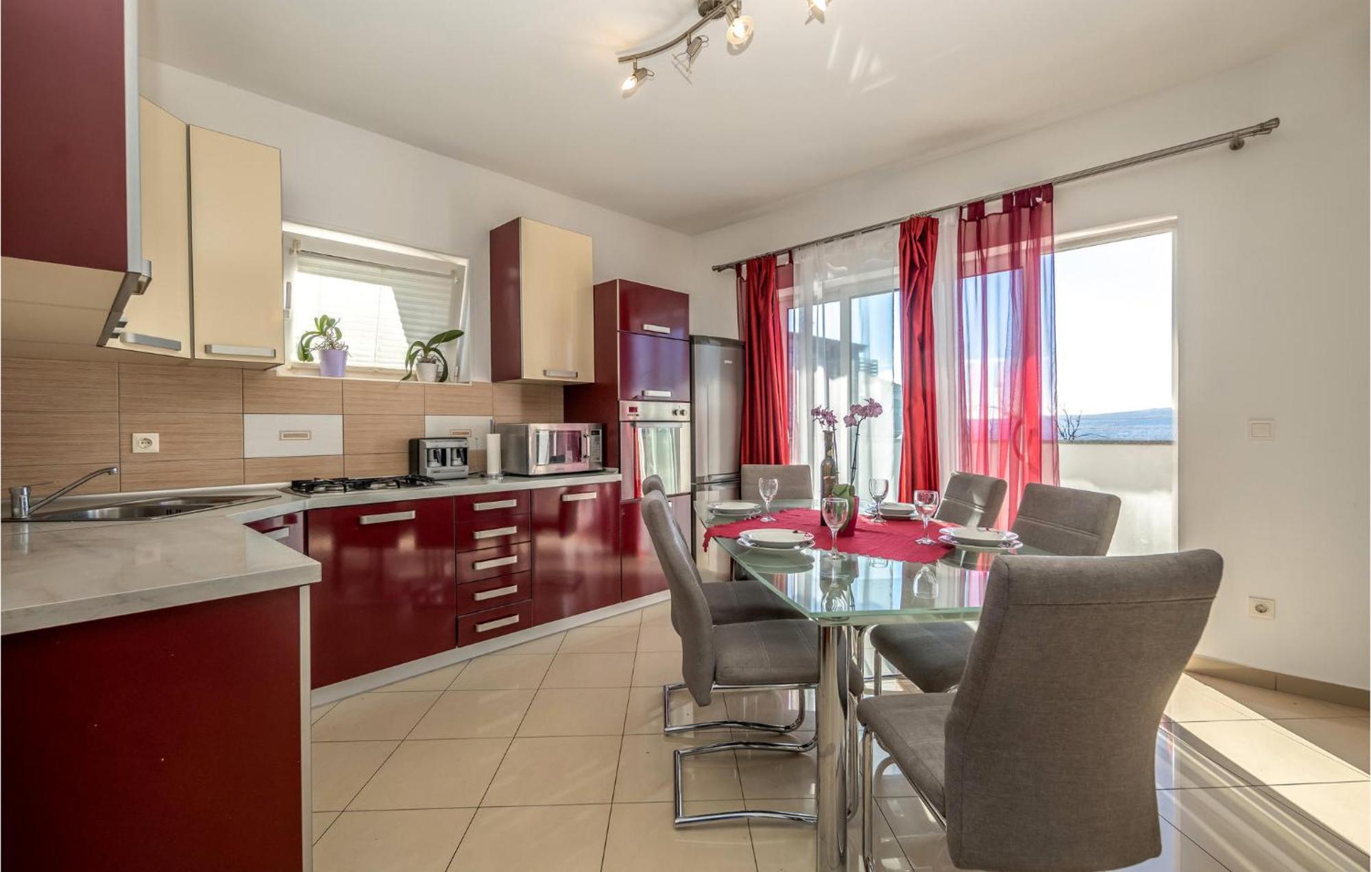 Nice Apartment In Crikvenica With House Sea View Zewnętrze zdjęcie